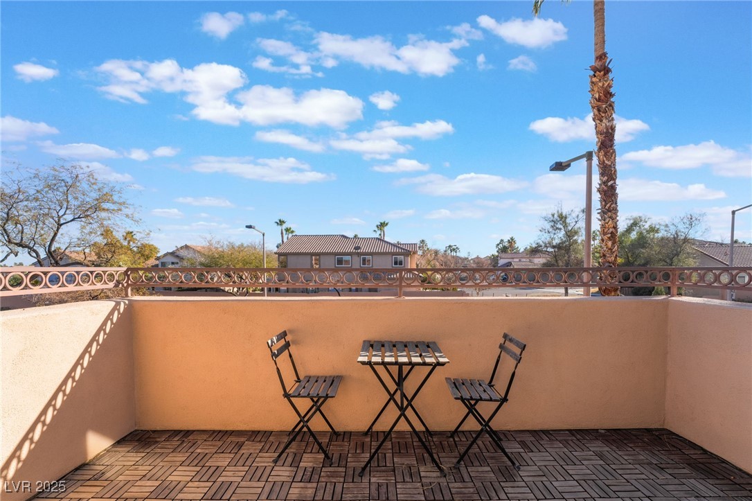 8225 Taos Paseo Avenue Property Photo 30