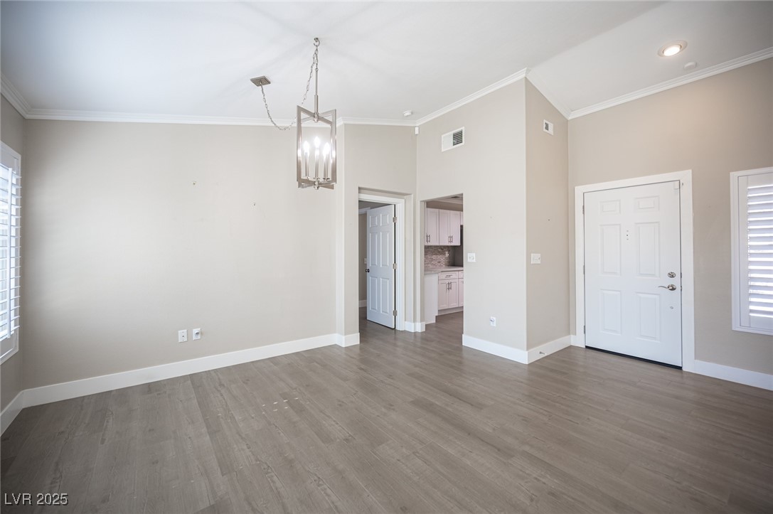 10121 Hemet Drive Property Photo 4