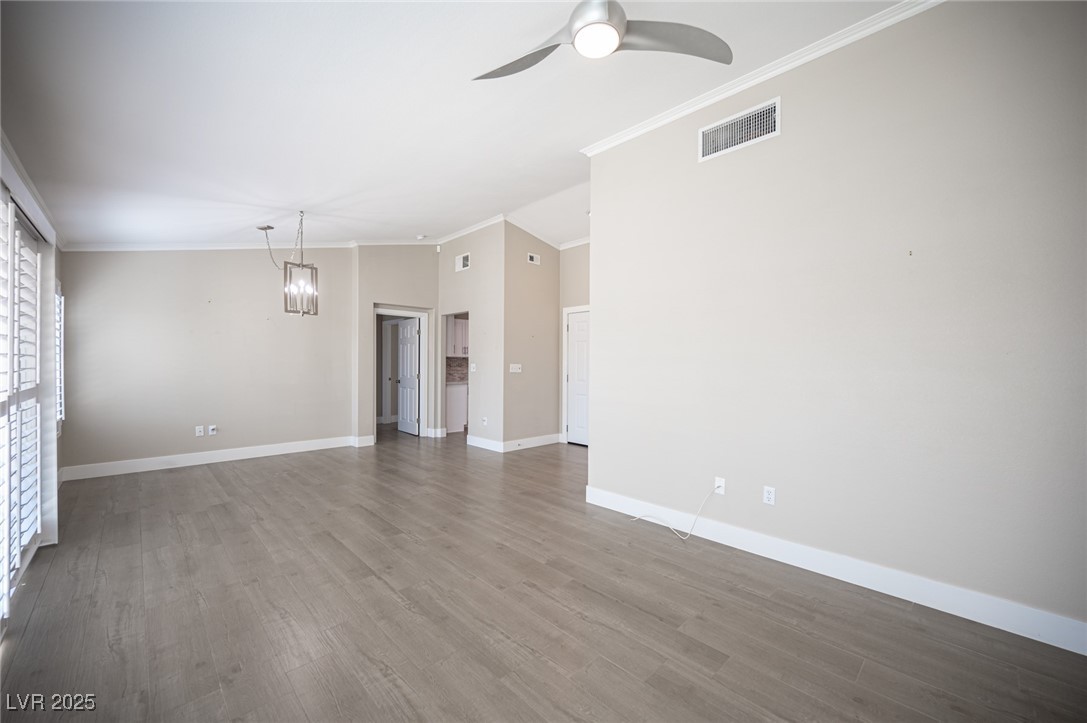 10121 Hemet Drive Property Photo 6