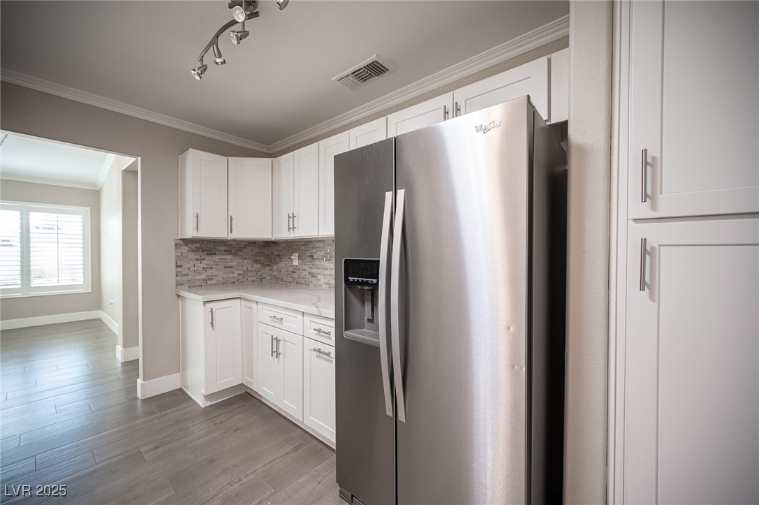 10121 Hemet Drive Property Photo 10