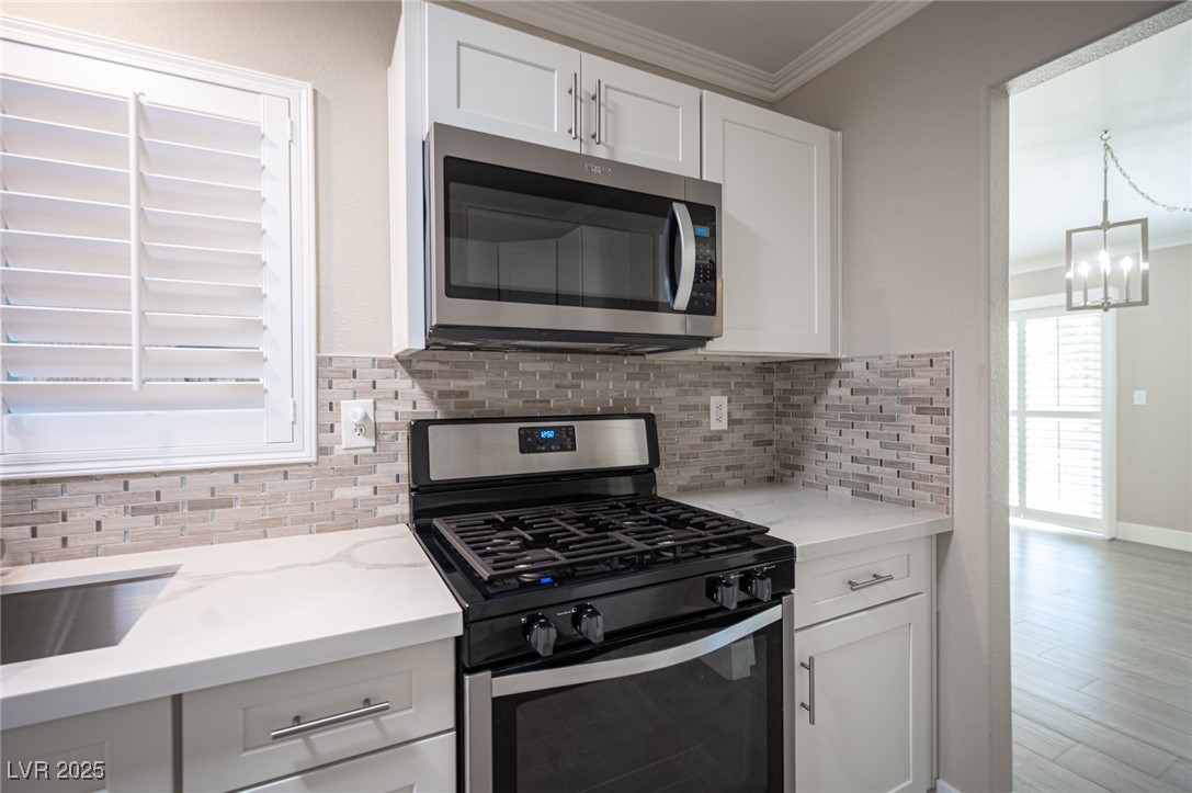 10121 Hemet Drive Property Photo 12