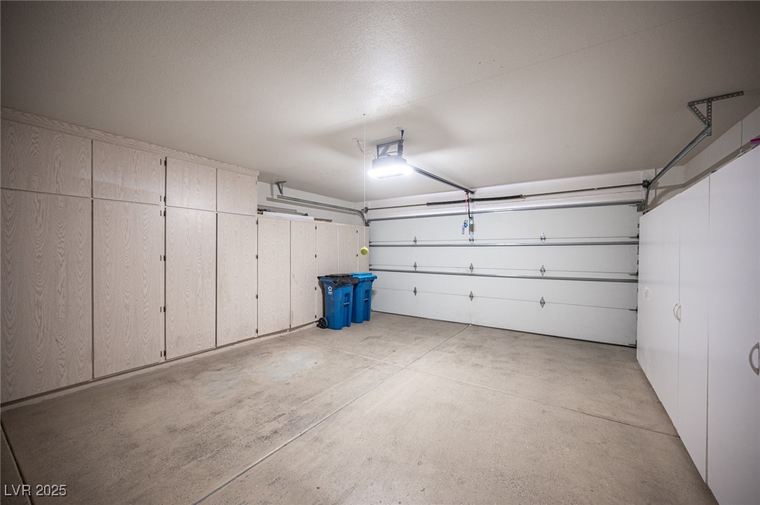 10121 Hemet Drive Property Photo 24