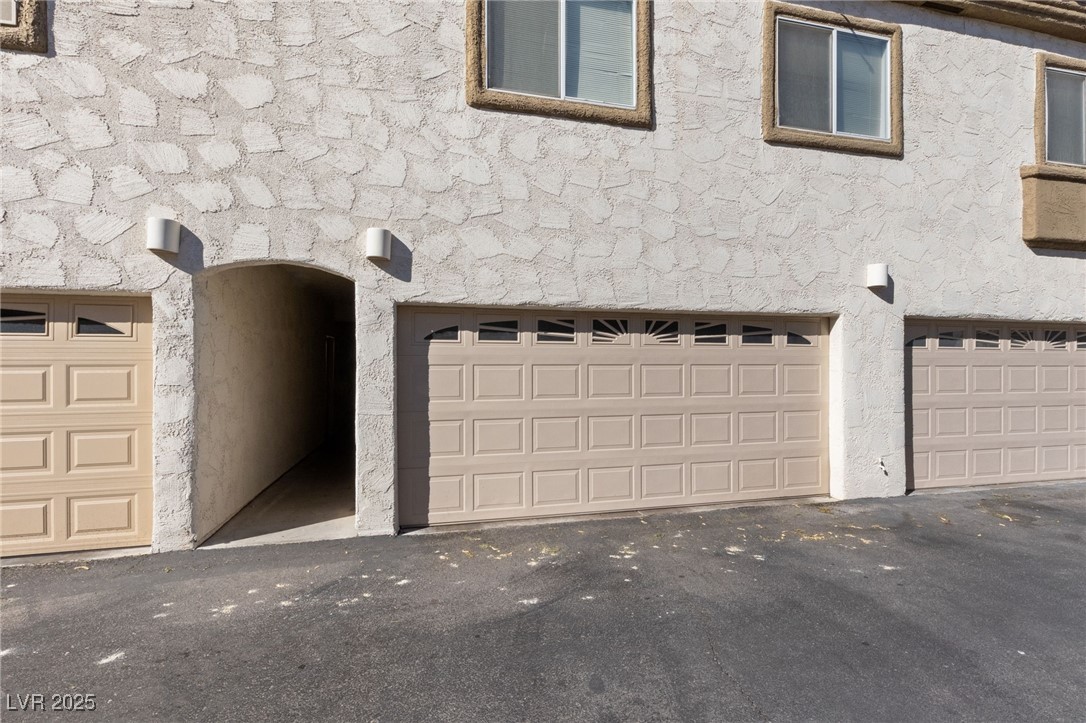 6704 Indian Chief Drive 101 Property Photo 13