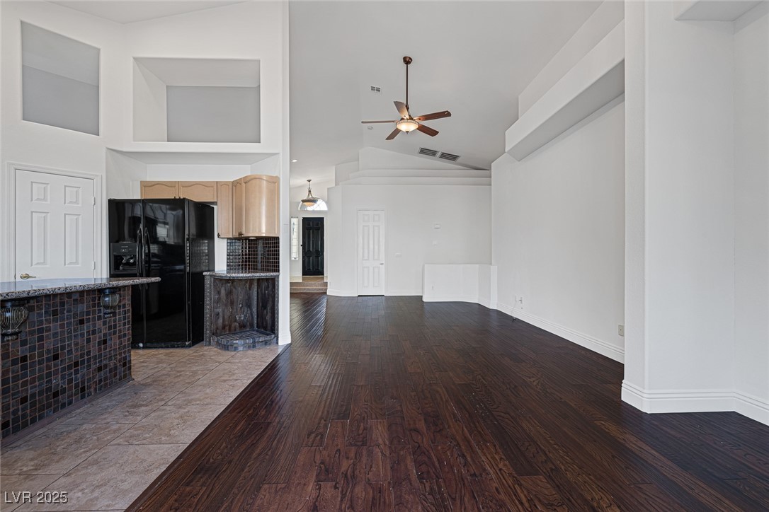 4852 Stavanger Lane Property Photo 12