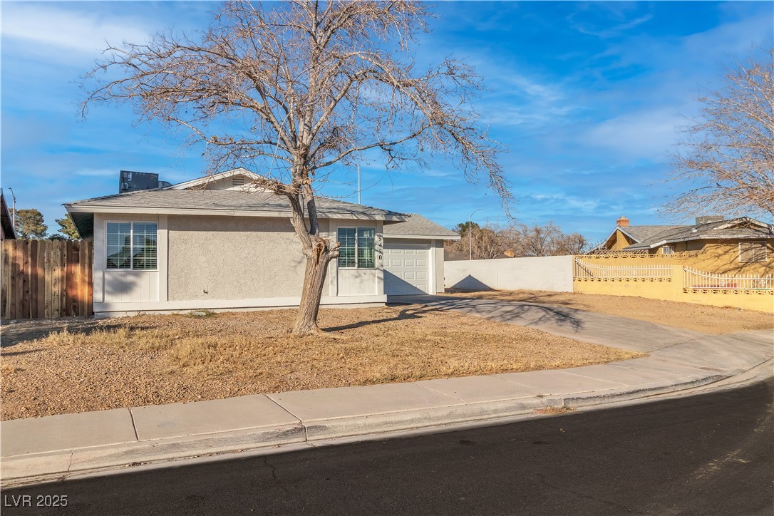 5450 Black Rock Way Property Photo 4