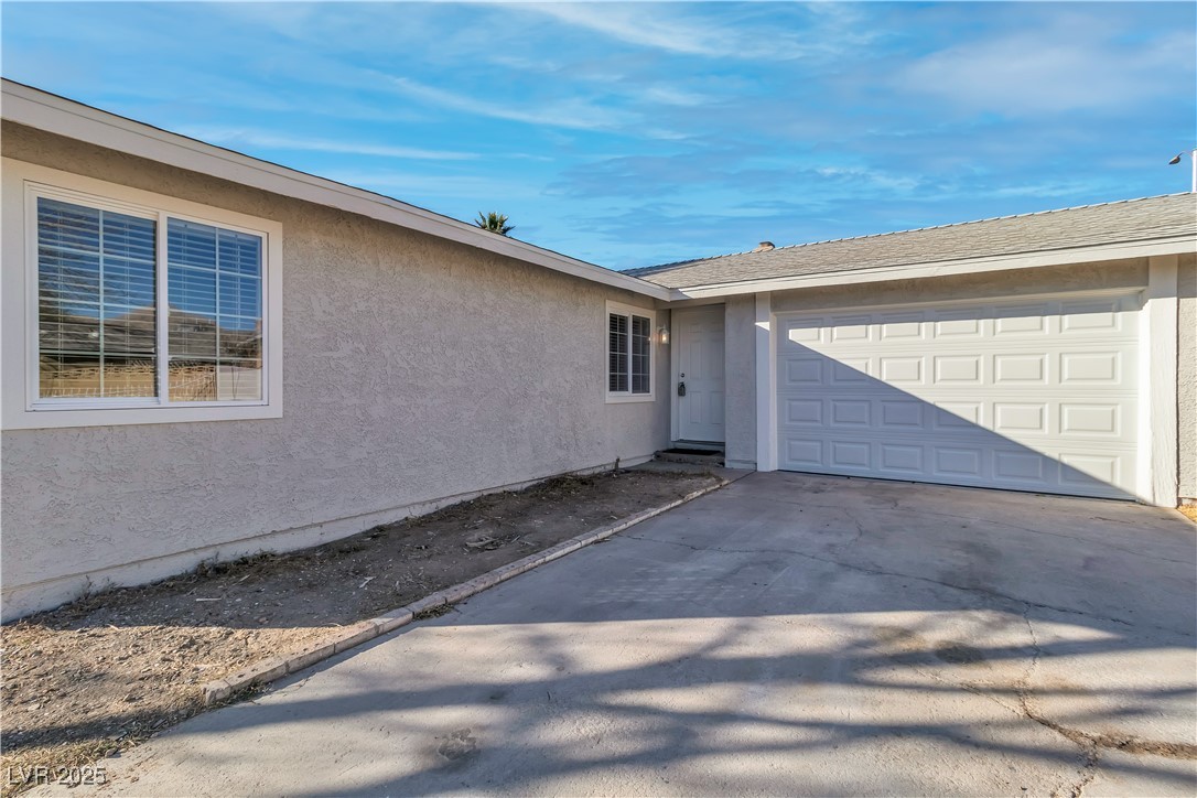 5450 Black Rock Way Property Photo 6