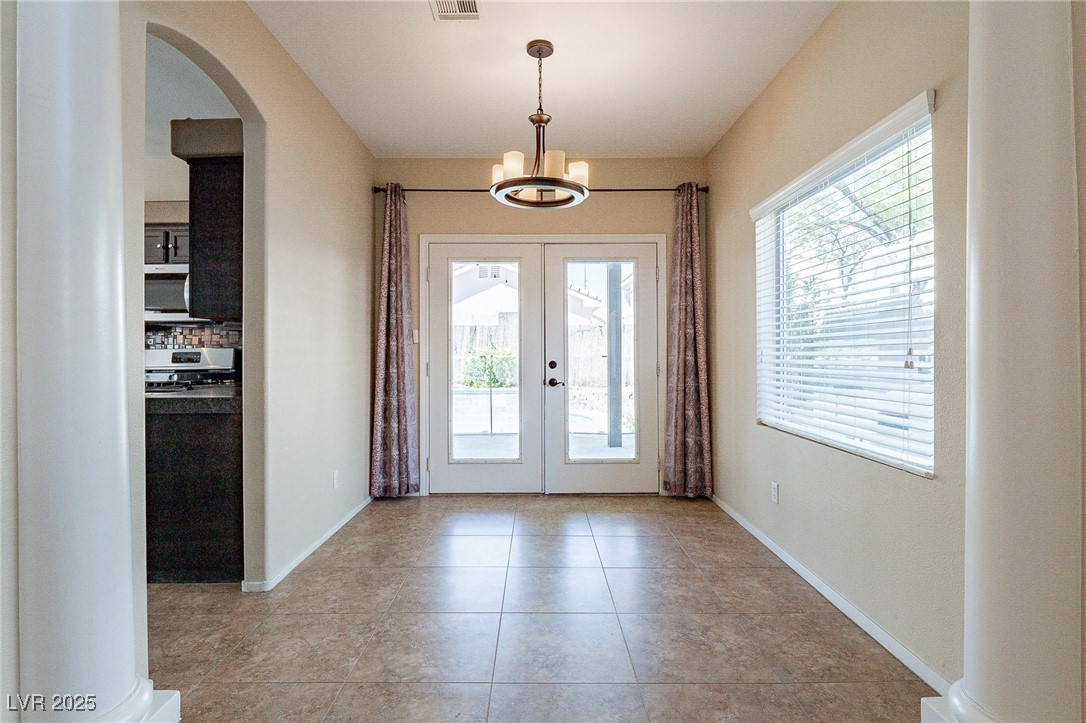 8791 Arawana Place Property Photo 3