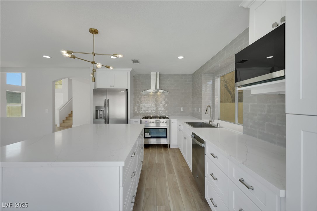 1620 Western Lily Street Property Photo 4