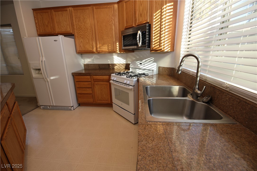 9105 Big Plantation Avenue Property Photo 10
