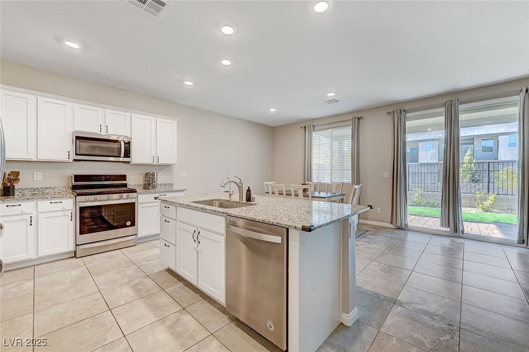 7745 Rosebark Cliffs Street Property Photo 18