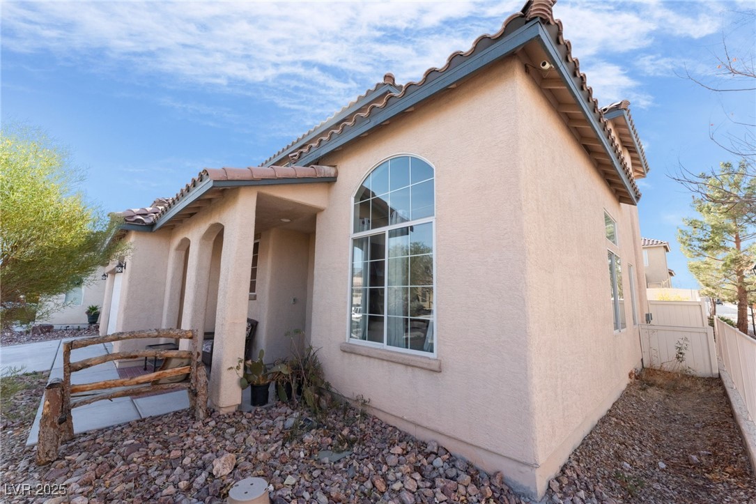5471 Hidden Rainbow Street Property Photo 4