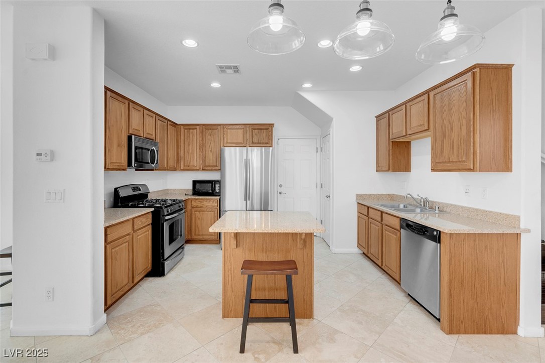 648 Sumatra Place Property Photo 12