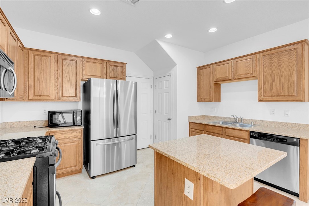 648 Sumatra Place Property Photo 13