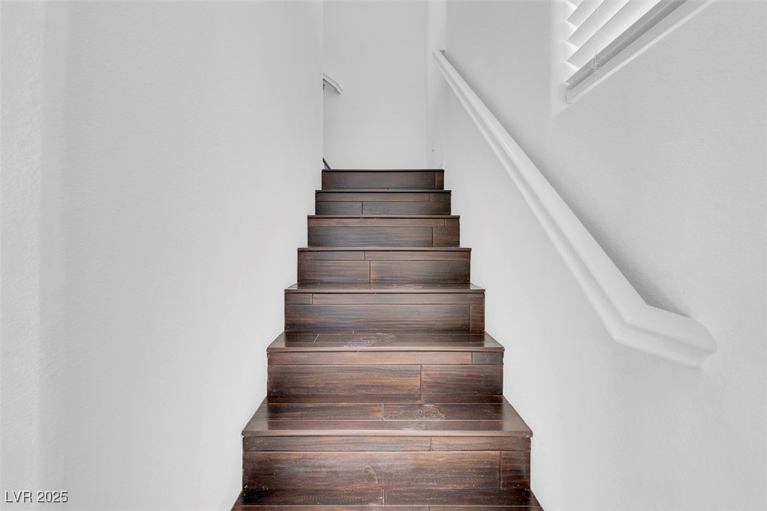 648 Sumatra Place Property Photo 21