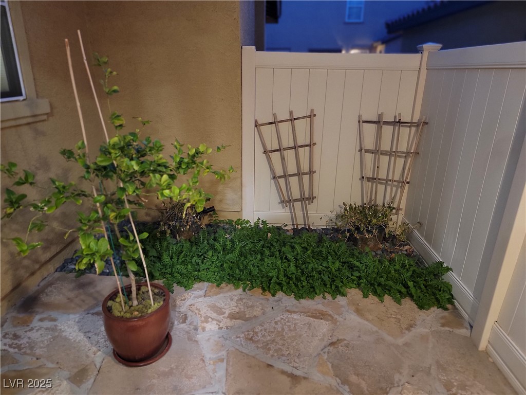3231 Via Seranova Property Photo 18