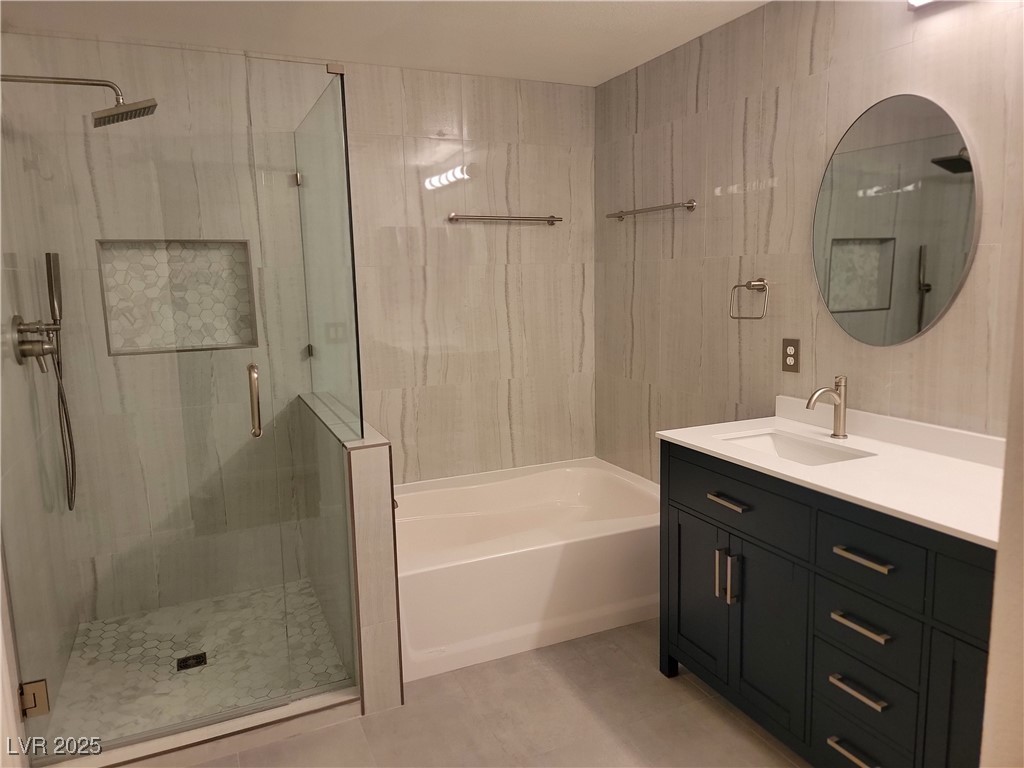 3231 Via Seranova Property Photo 44