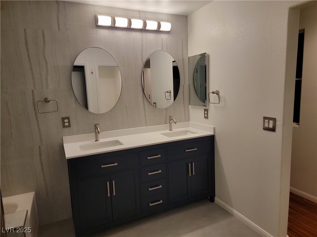 3231 Via Seranova Property Photo 46