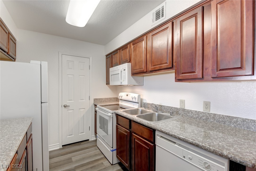 2606 South Durango Drive 214 Property Photo 4
