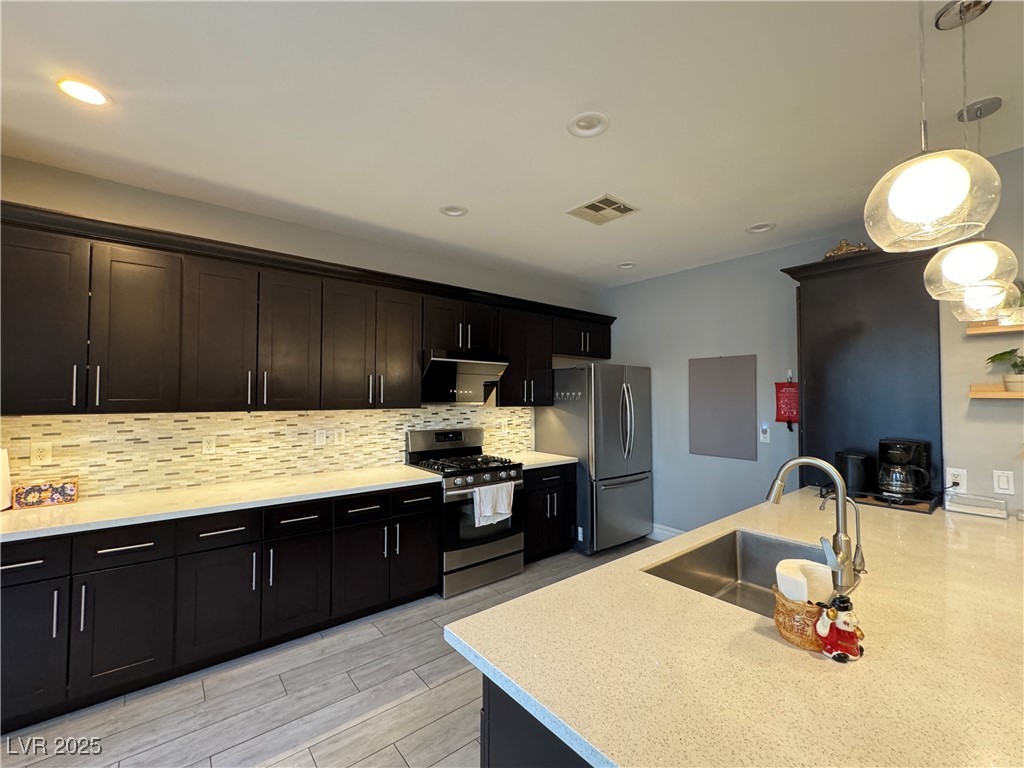 180 Country Greens Avenue Property Photo 11