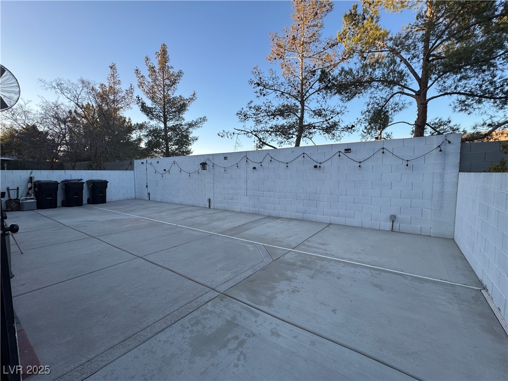 180 Country Greens Avenue Property Photo 35