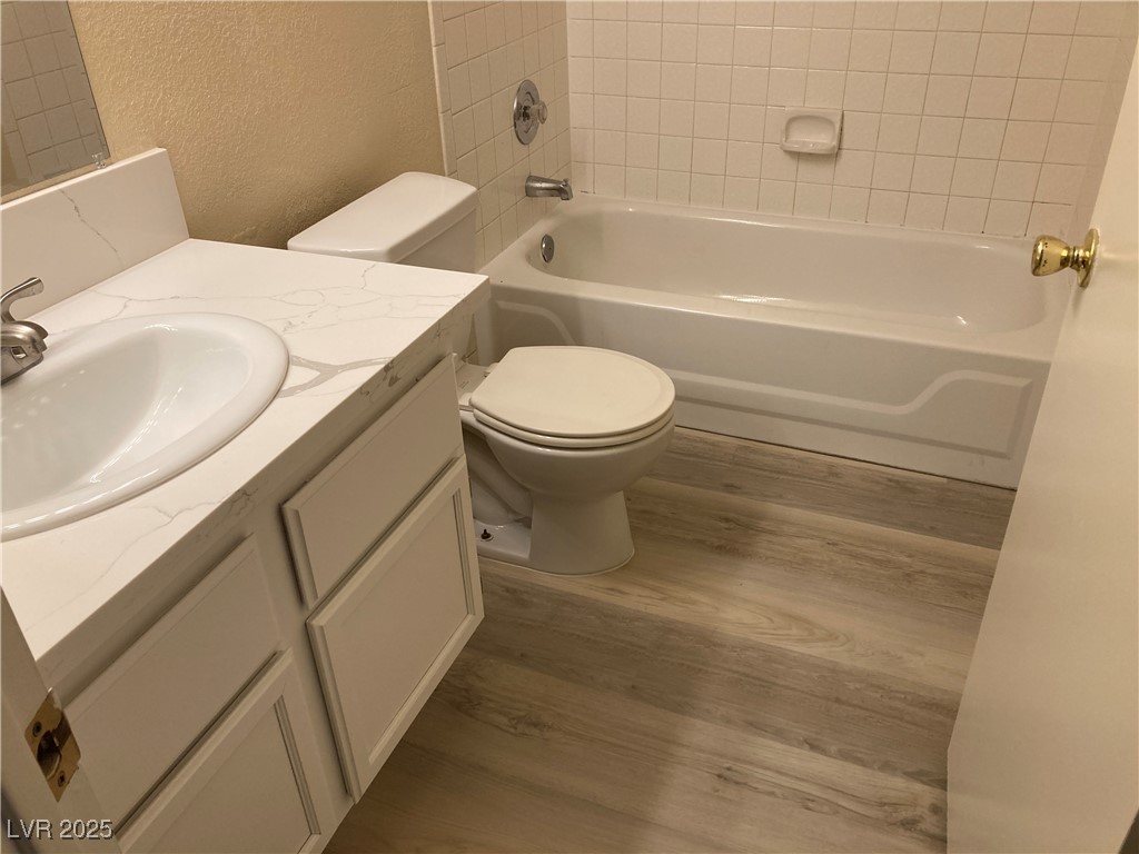 6881 Tamarus Street 102 Property Photo 33