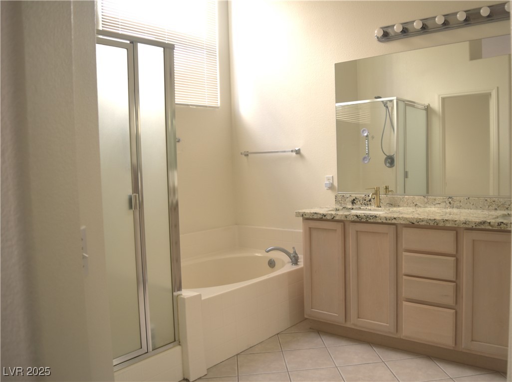 7515 Splashing Rock Drive Property Photo 20