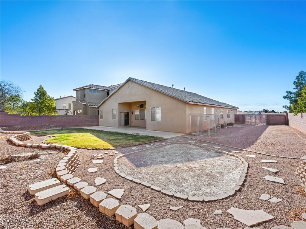 6360 Bullring Lane Property Photo 8