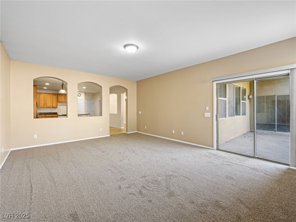 6360 Bullring Lane Property Photo 9