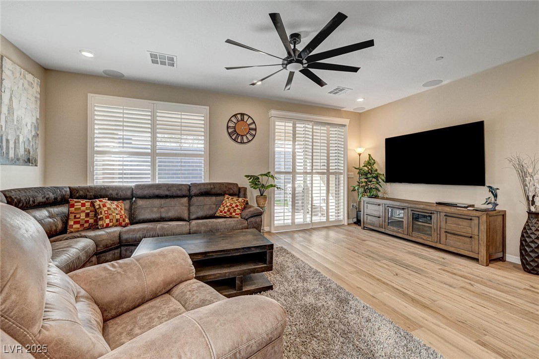 10255 Crimson Currant Street Property Photo 19