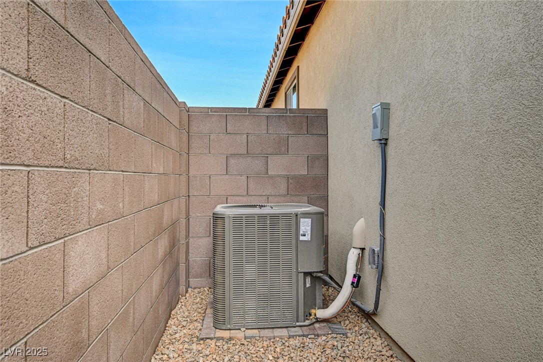 10255 Crimson Currant Street Property Photo 52