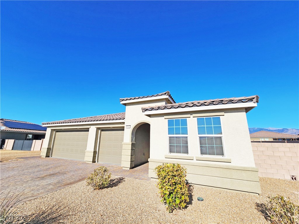 4740 Peppertree Street Property Photo 3