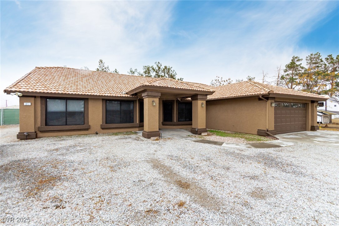 3051 South Rainbow Avenue Property Photo 2