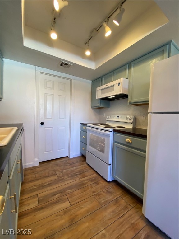 746 Nectarine Court Property Photo 6