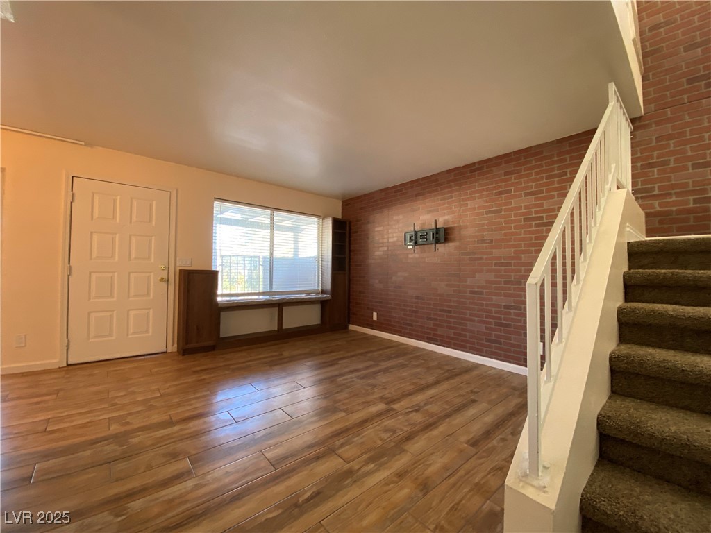 746 Nectarine Court Property Photo 9