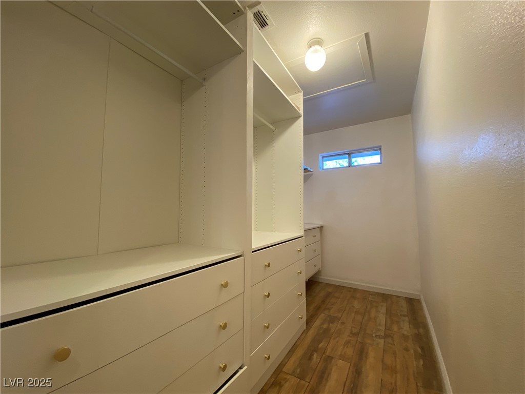746 Nectarine Court Property Photo 13