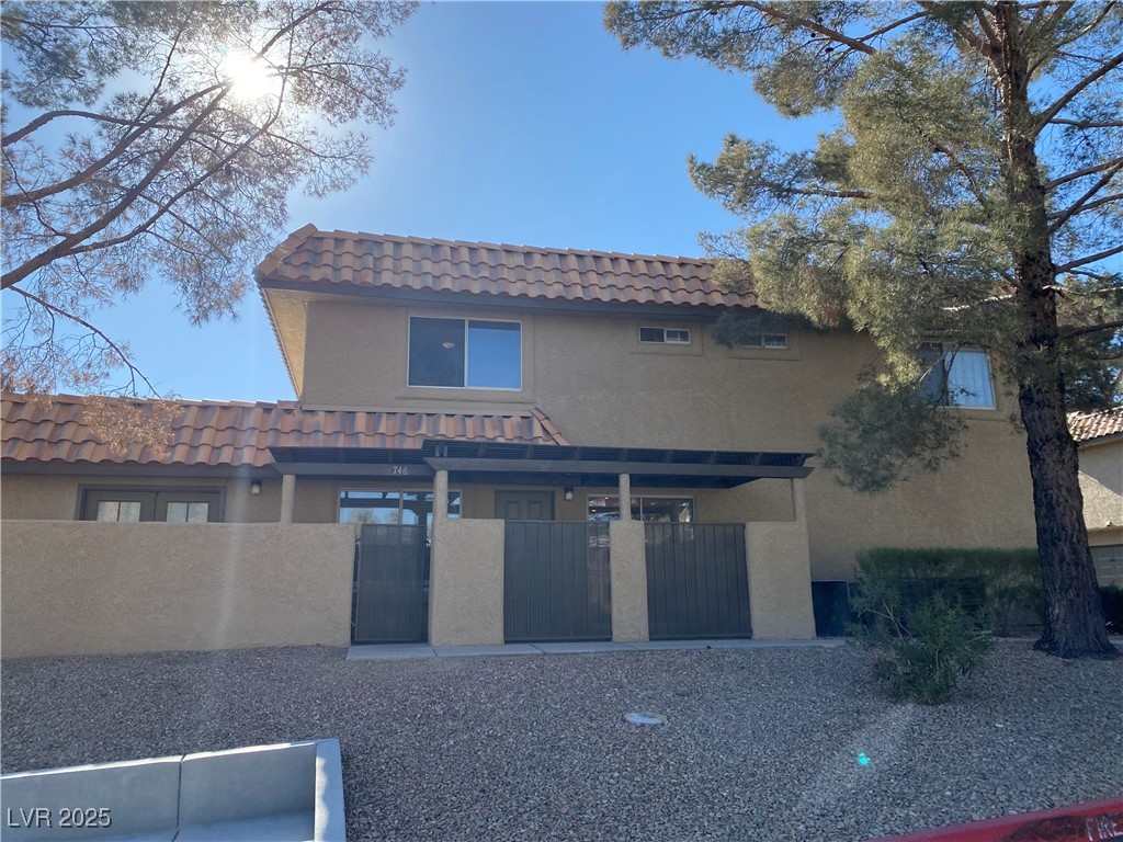 746 Nectarine Court Property Photo 19