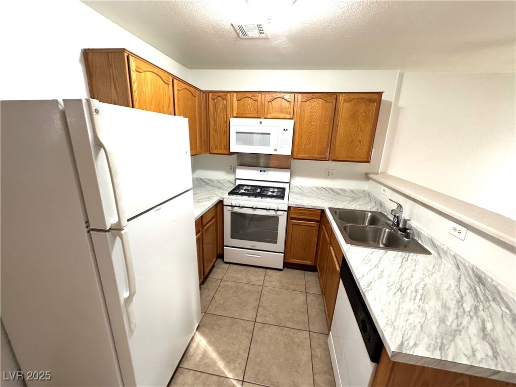 1920 Hodgenville Street 106 Property Photo 6