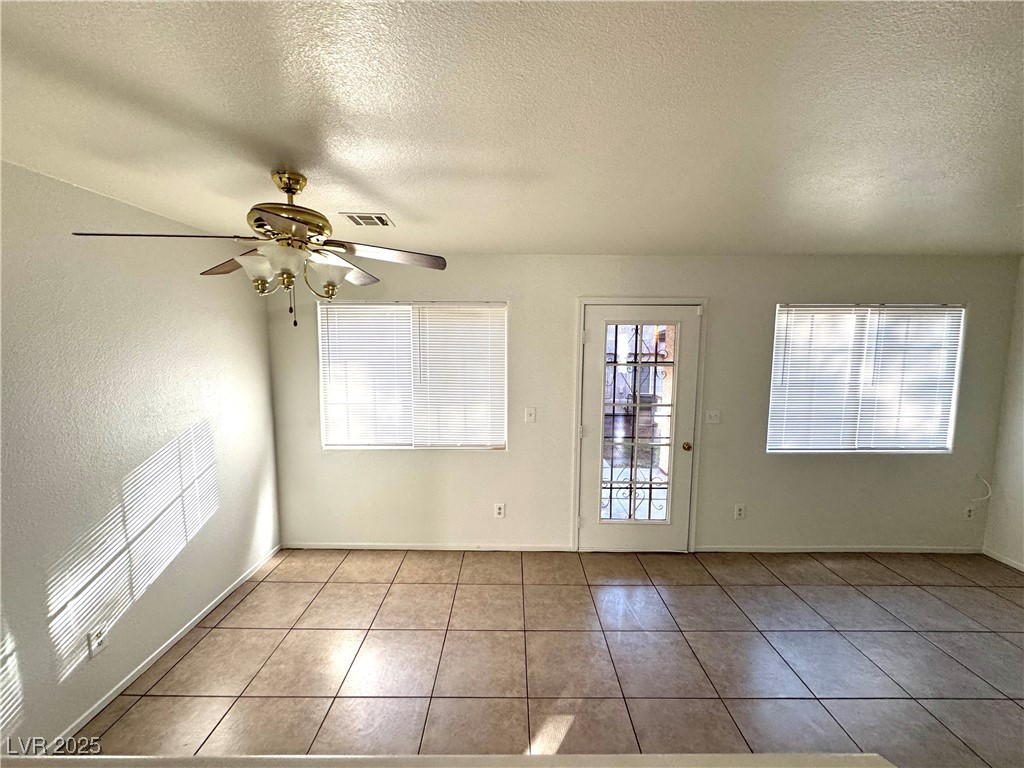 1920 Hodgenville Street 106 Property Photo 7