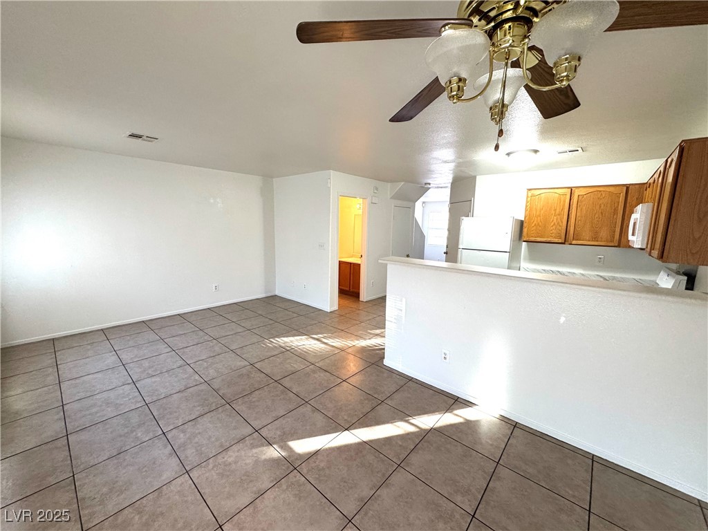 1920 Hodgenville Street 106 Property Photo 9