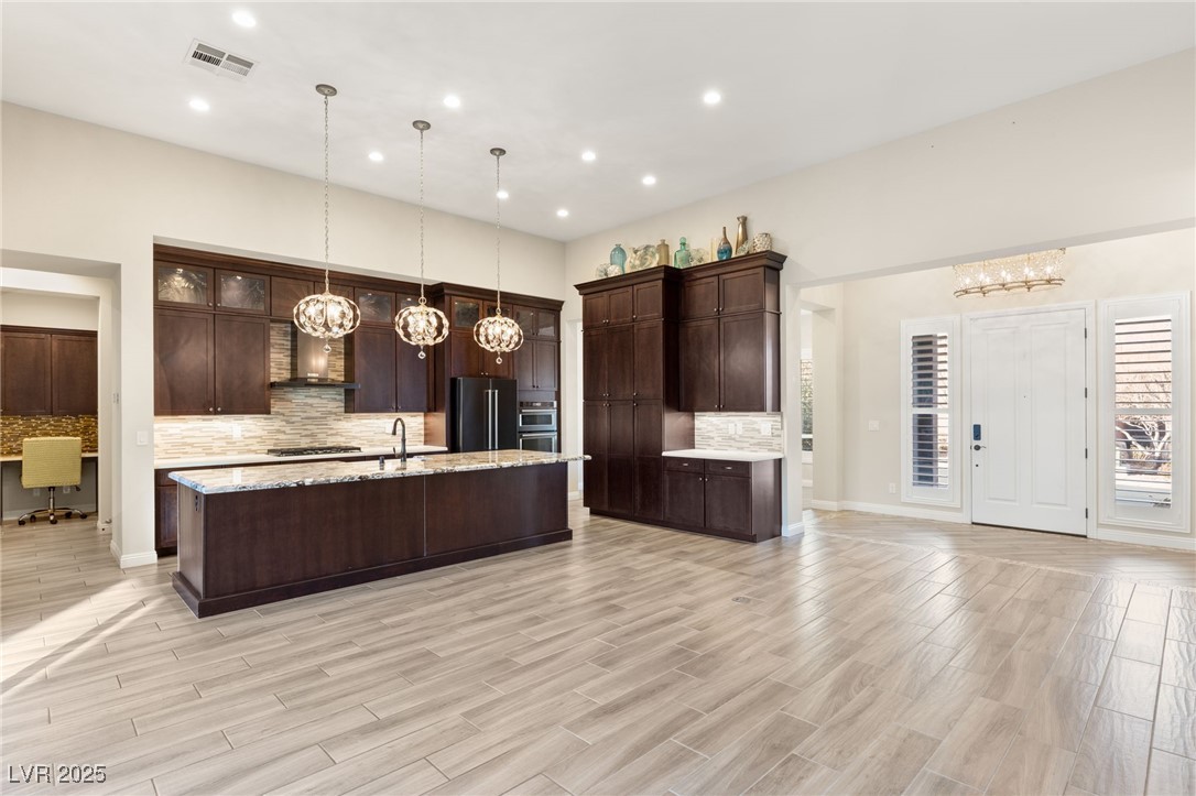 10179 Emerald Sunset Court Property Photo 9