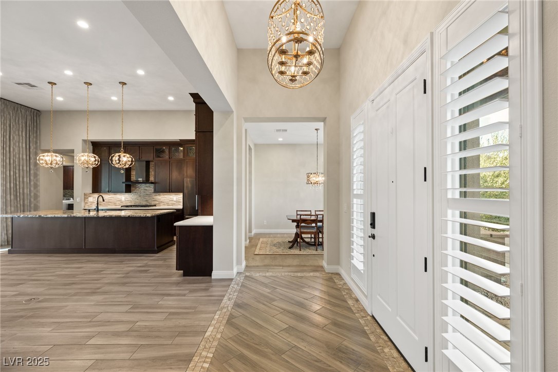 10179 Emerald Sunset Court Property Photo 17
