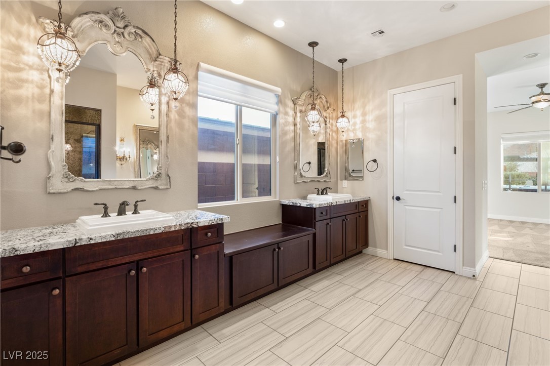 10179 Emerald Sunset Court Property Photo 27