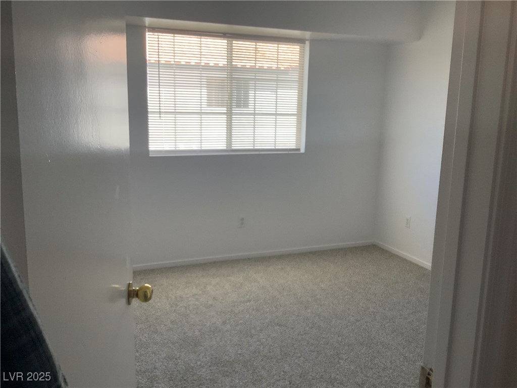 2736 Stargate Street Property Photo 16