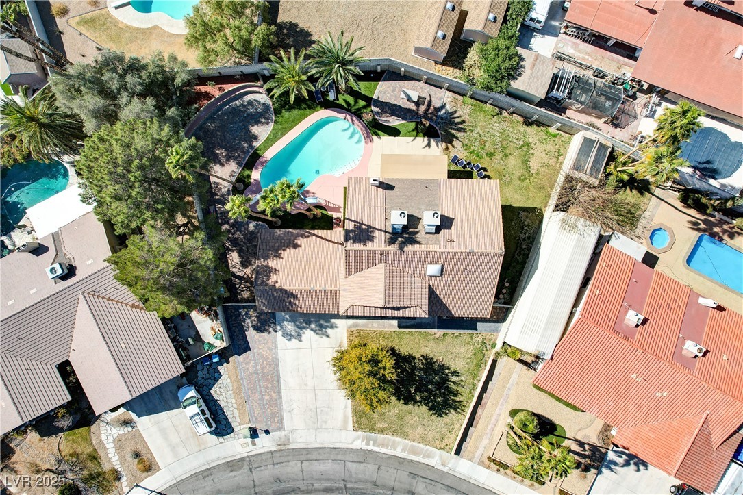 3431 Iberia Street Property Photo 3