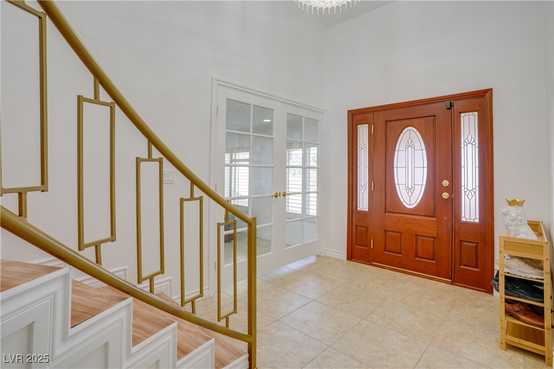 3431 Iberia Street Property Photo 6