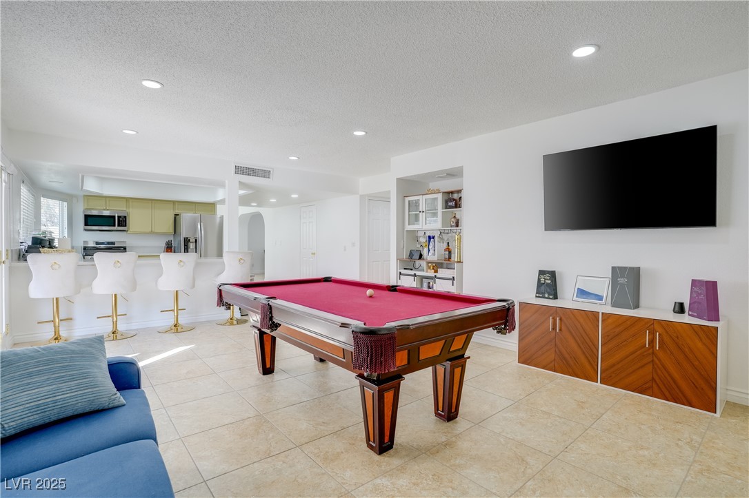 3431 Iberia Street Property Photo 10