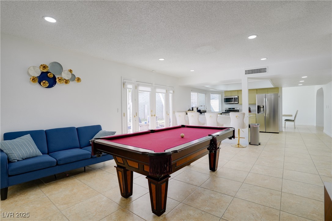 3431 Iberia Street Property Photo 12