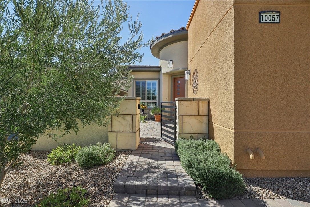 10057 Regency Canyon Way Property Photo 2