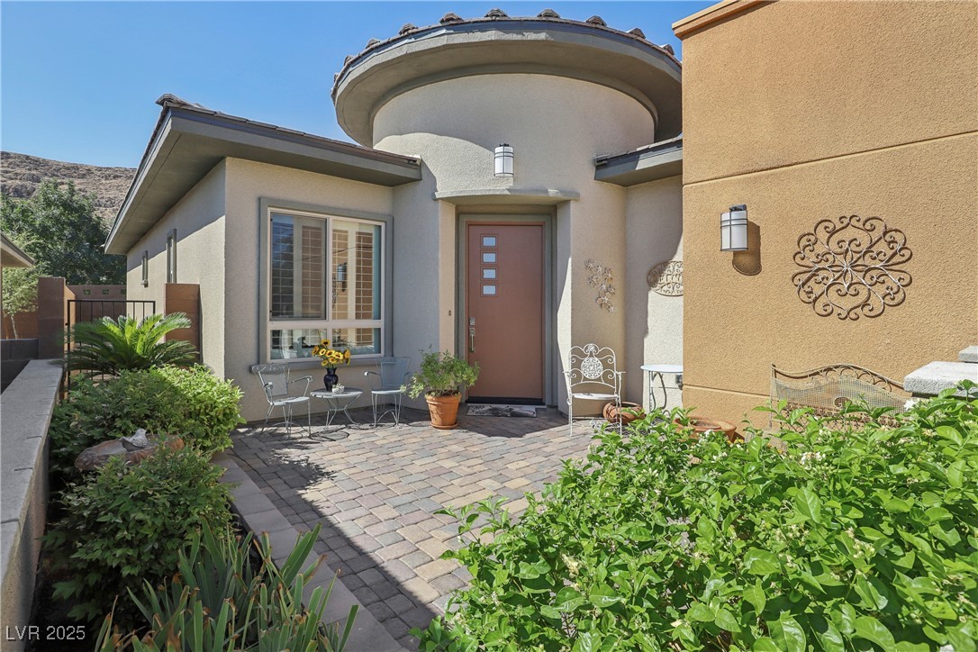 10057 Regency Canyon Way Property Photo 3