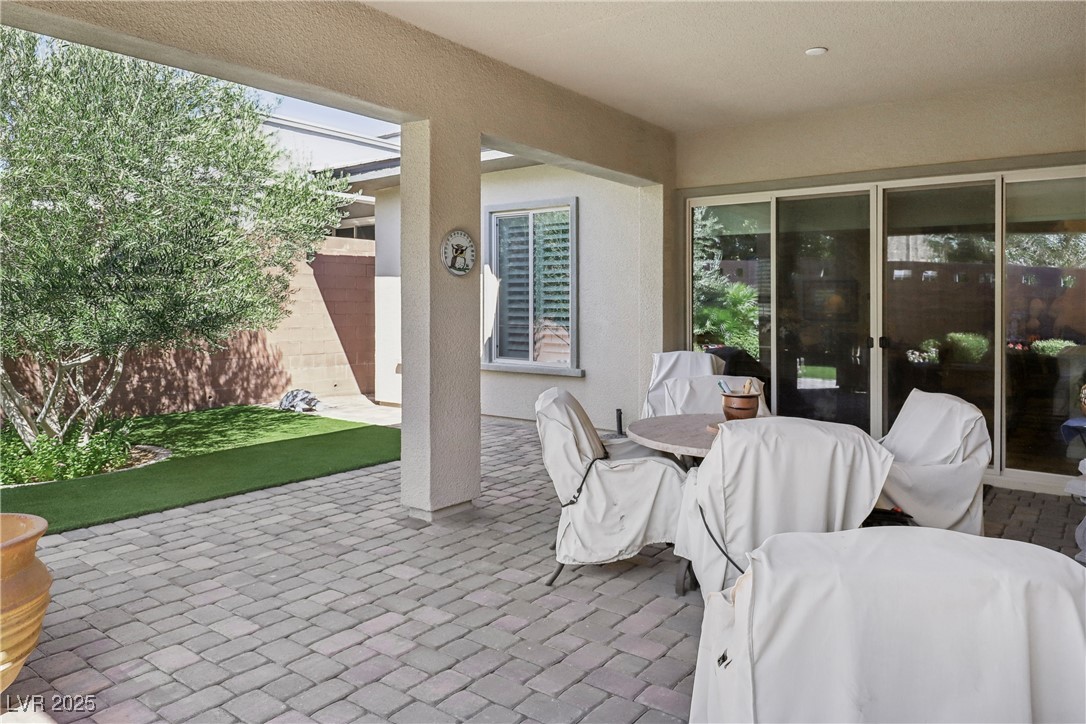 10057 Regency Canyon Way Property Photo 35